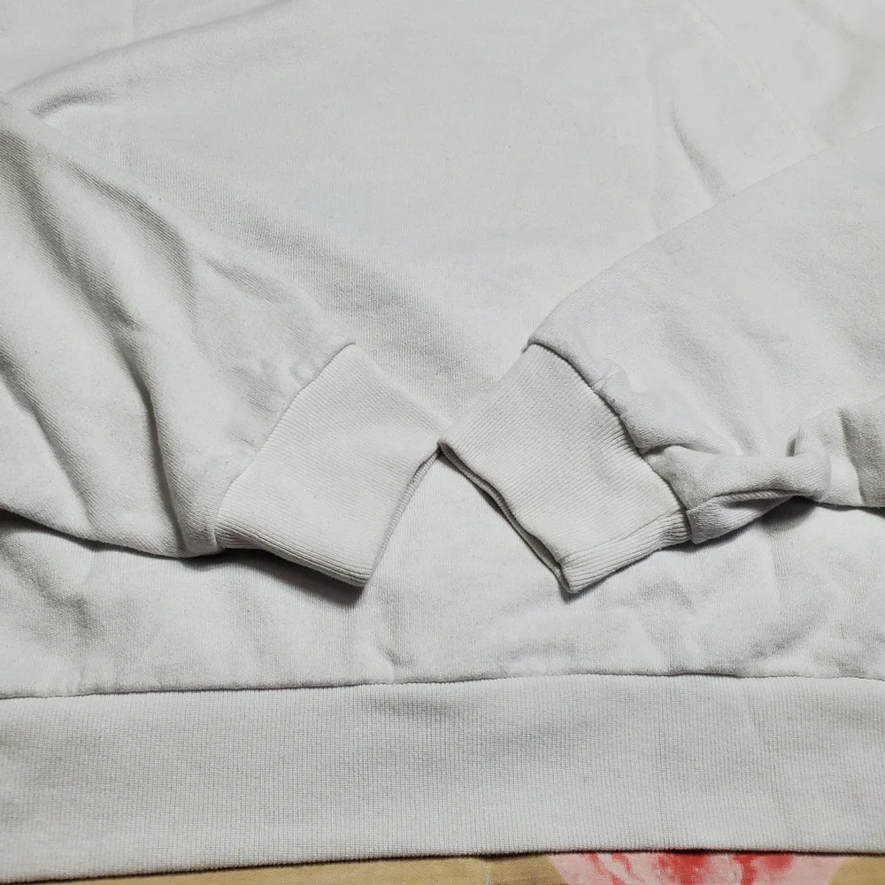 Levi's cropped white sweatshirt - Picture 8 of 9